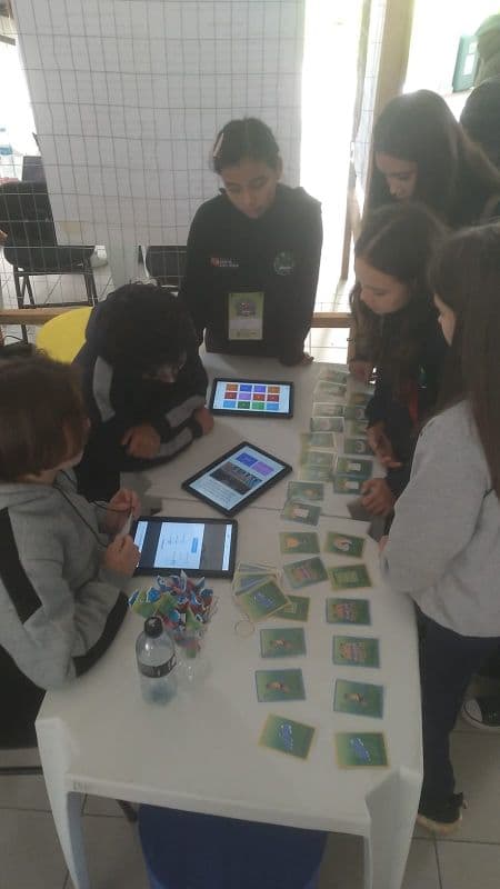Alunos de 10 e 11 anos levam pesquisas de Itajaí para feira científica do IFSC
