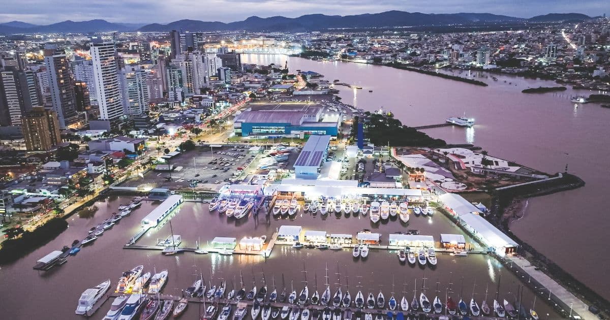 Cidade ‘rica’ de SC vira líder nacional na exportação de barcos e impulsiona economia no mar