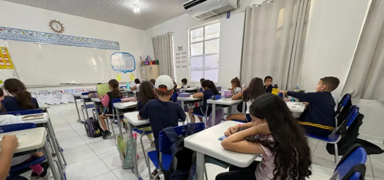 Concurso de redação seleciona alunos para visita de embaixadores em Itajaí - Visor Notícias
