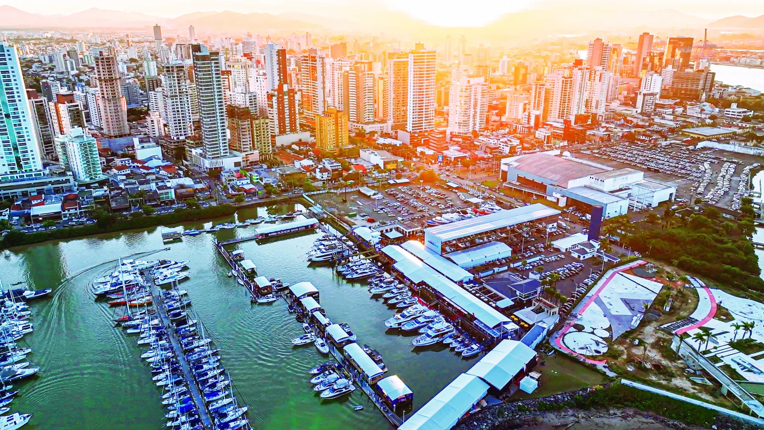 Itajaí assume liderança nacional na exportação de barcos e sedia grande feira náutica
