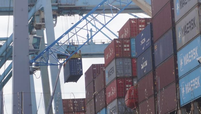Itajaí Lidera Importações Nacionais com Crescimento de US$ 1 Bilhão em Seis Meses