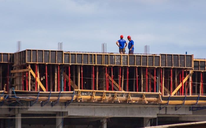 Novo piso da construção civil segue sem acordo em Itajaí e região
