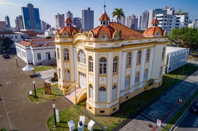 Itajaí: Cidade recebe comitiva chinesa para intercâmbio nos setores de inovação e saúde
